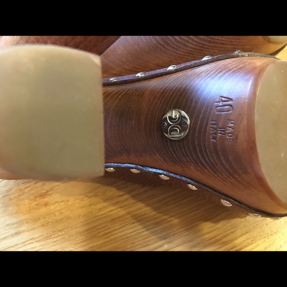 Dolce & Gabbana Wooden Heels Size 40 Never Worn - Picture 8 of 8